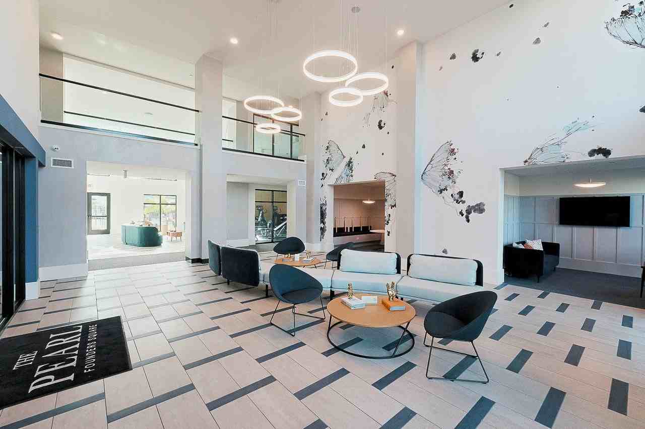 The Pearl Founders Square - Photo 2 of 33