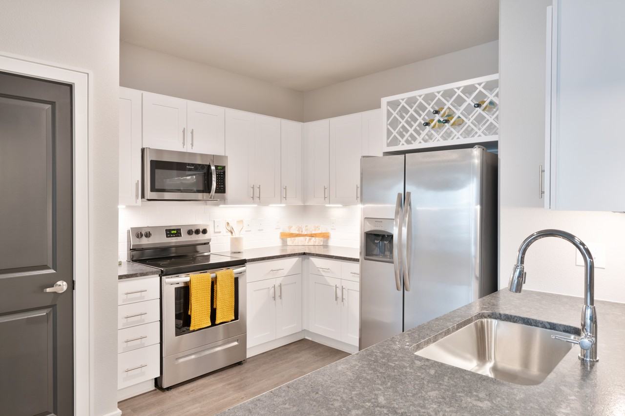 Botanic at Ingleside - Photo 2 of 29