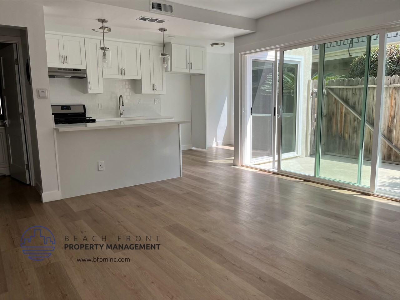 15904 S. Vermont Avenue - Photo 4 of 11