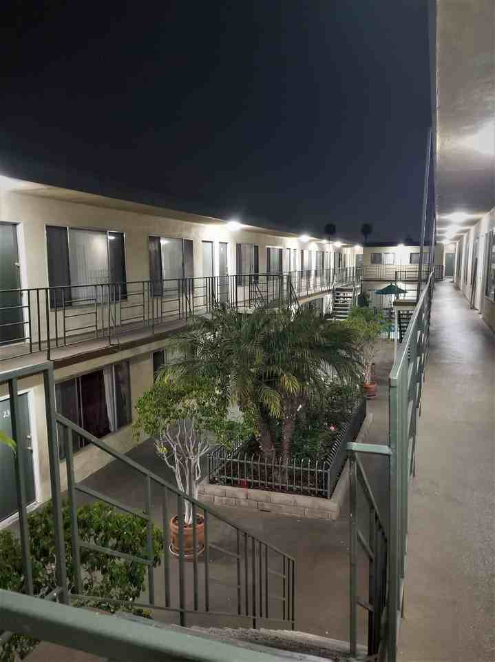 14000 Cordary Ave. - Photo 7 of 11