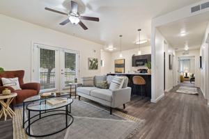 featured image of 303 W Pennwood St