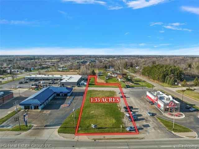 4480 Corunna Rd - Photo 2 of 12