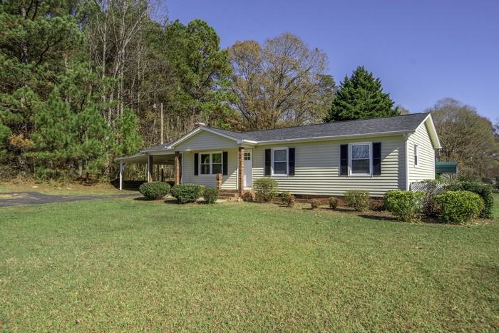 2433 Johnstown Rd - Photo 2 of 27