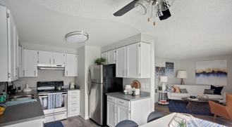604 Se 121st Ave - Photo 1 of 1