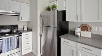 604 Se 121st Ave - Photo 1 of 1