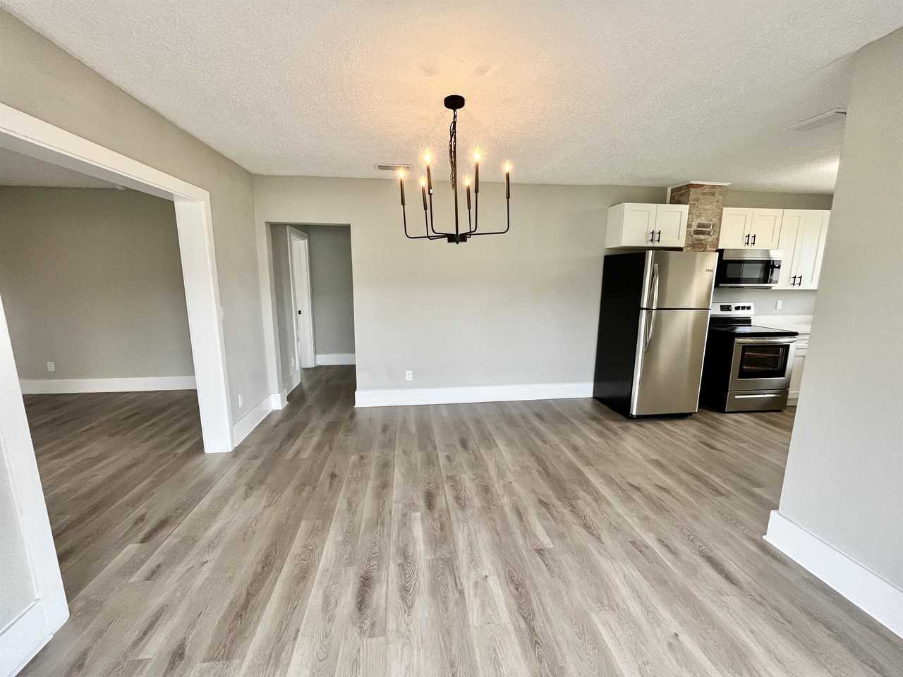 2125 Gilmore St #1 - Photo 7 of 45