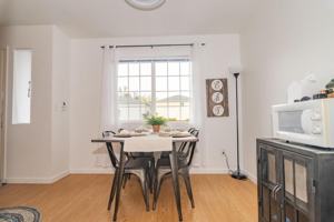 featured image of 2030 Brookhurst St