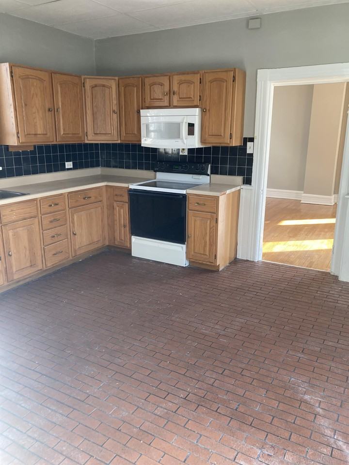 505 S New St #1 - Photo 6 of 10