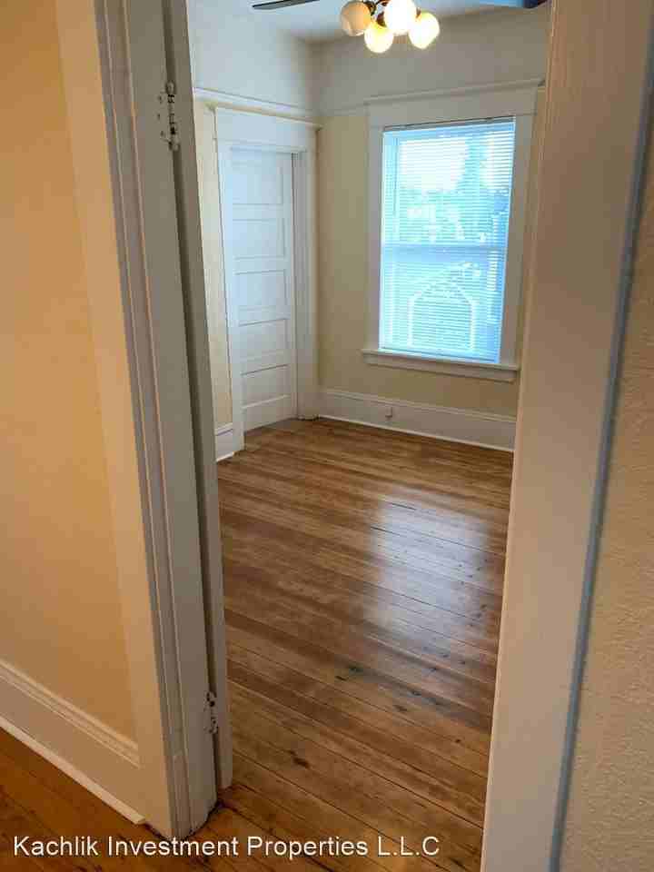 3615 SE Milwaukie Ave - Photo 3 of 18