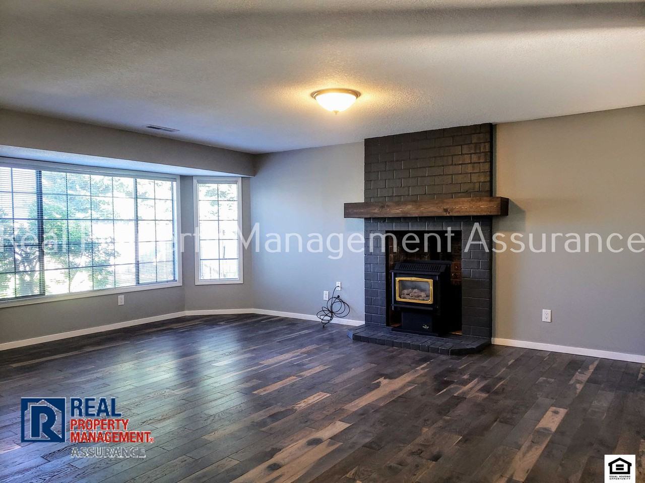 1400 Ne 14th Ave - Photo 5 of 24