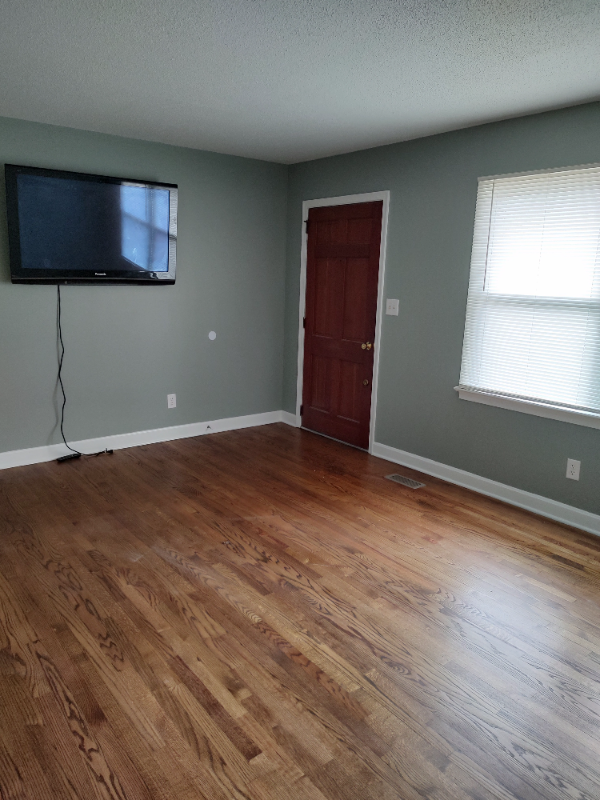 113 Beale St - Photo 6 of 14