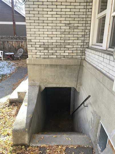 Warren - Photo 2 of 10