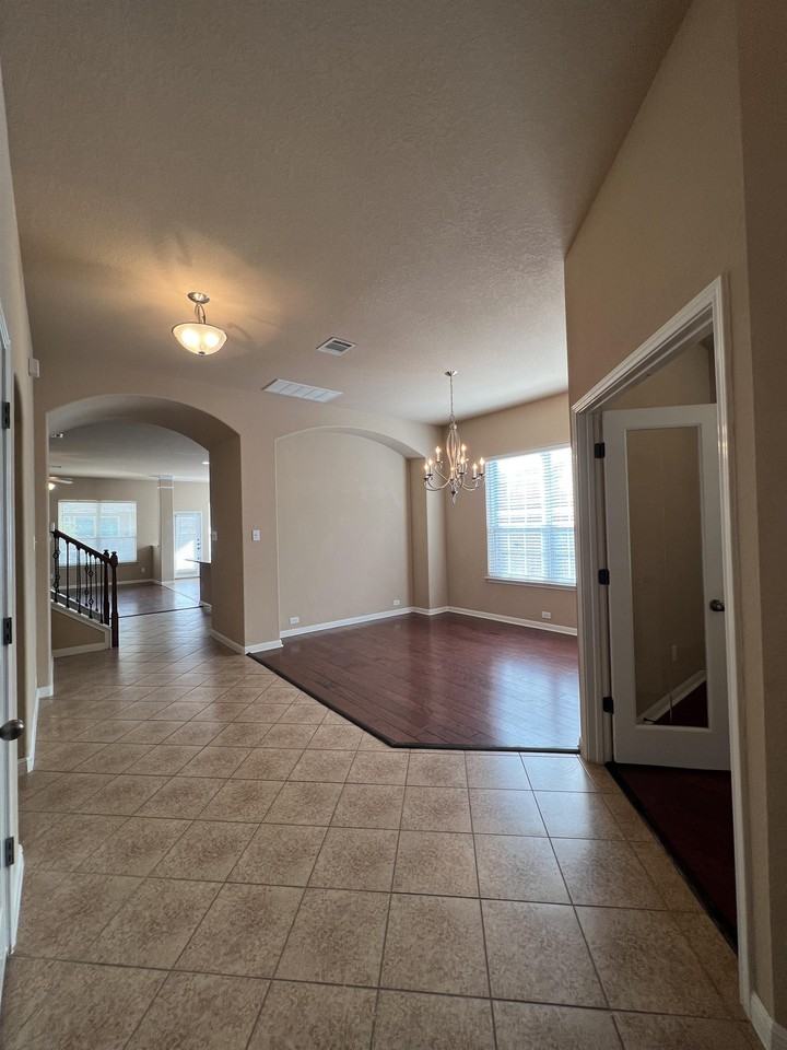 25030 Buttermilk Ln #1 - Photo 6 of 49