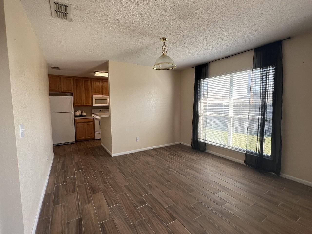 5427 Ricci St #2 - Photo 5 of 20