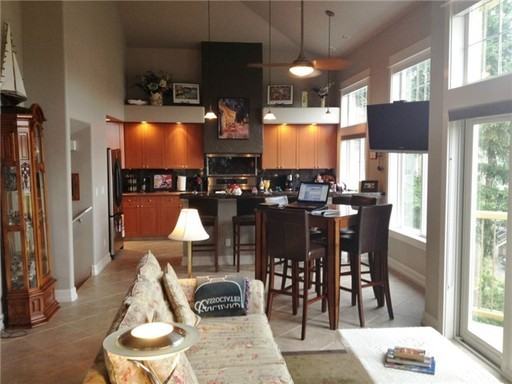 106 3rd St - Photo 3 of 20