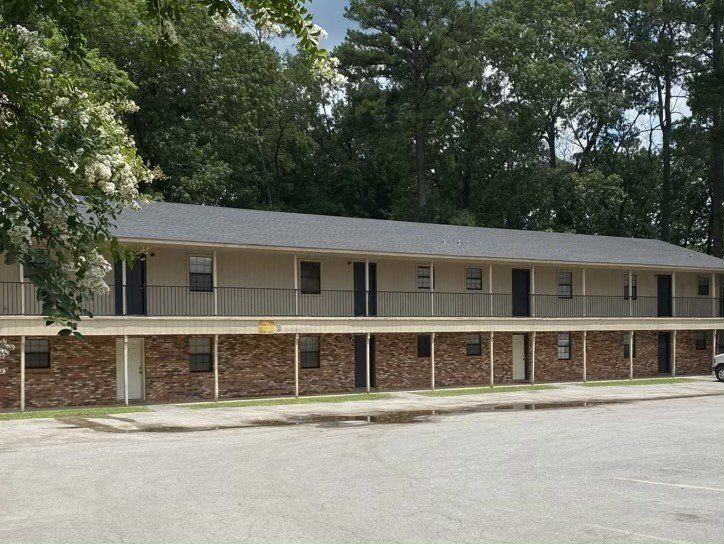 405 Reynolds Ave