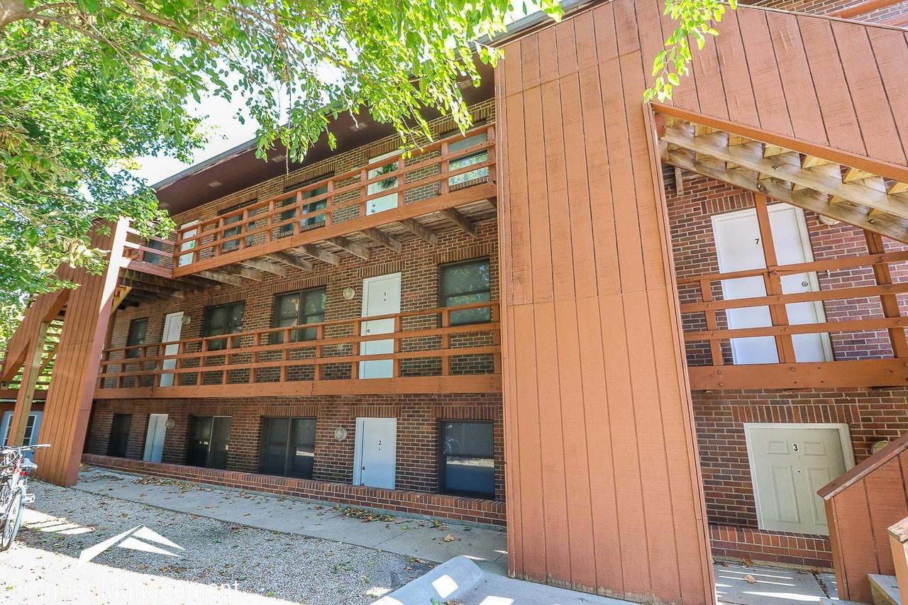 1215 Bertrand St. - Photo 2 of 9