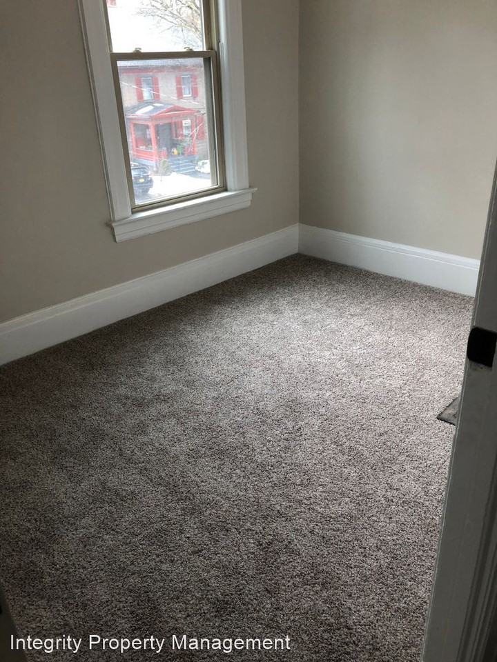 54 Johnston Ave - Photo 2 of 14