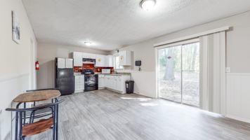 featured image of Leafwood Ln