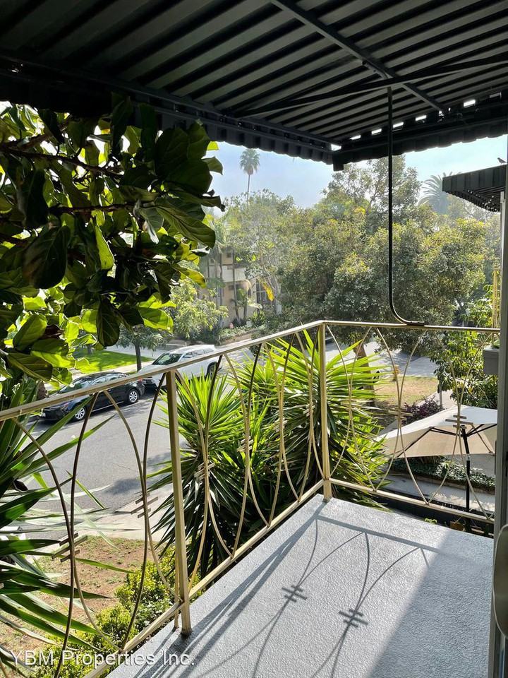 1039 N. Harper Ave., - Photo 3 of 19