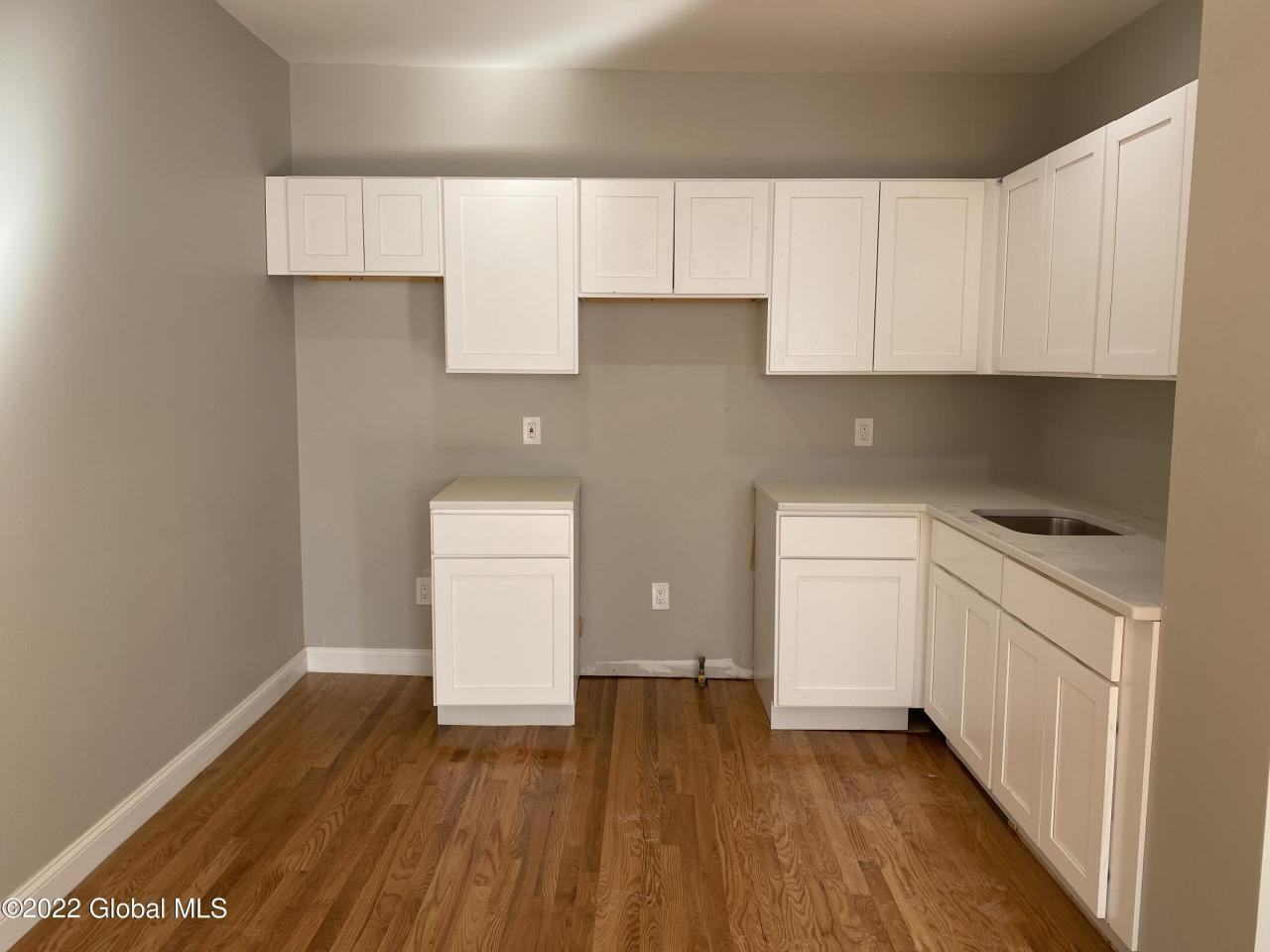 359 State St - Photo 2 of 10