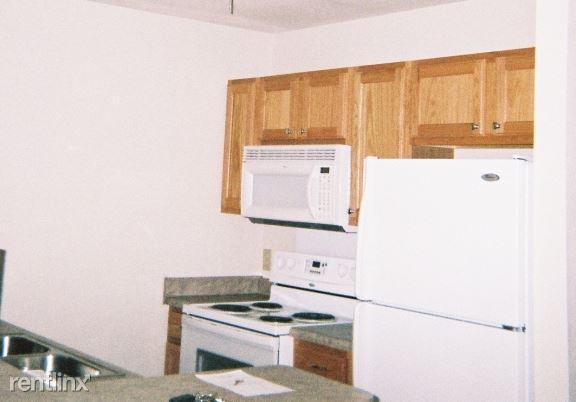 Fremont Townhouses - Photo 3 of 8