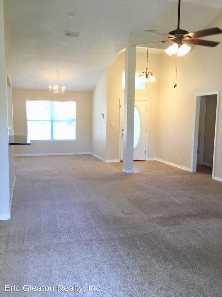 3469 Willow Ln - Photo 3 of 16