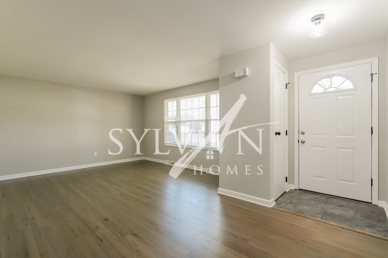 1717 Norma Rd - Photo 2 of 14