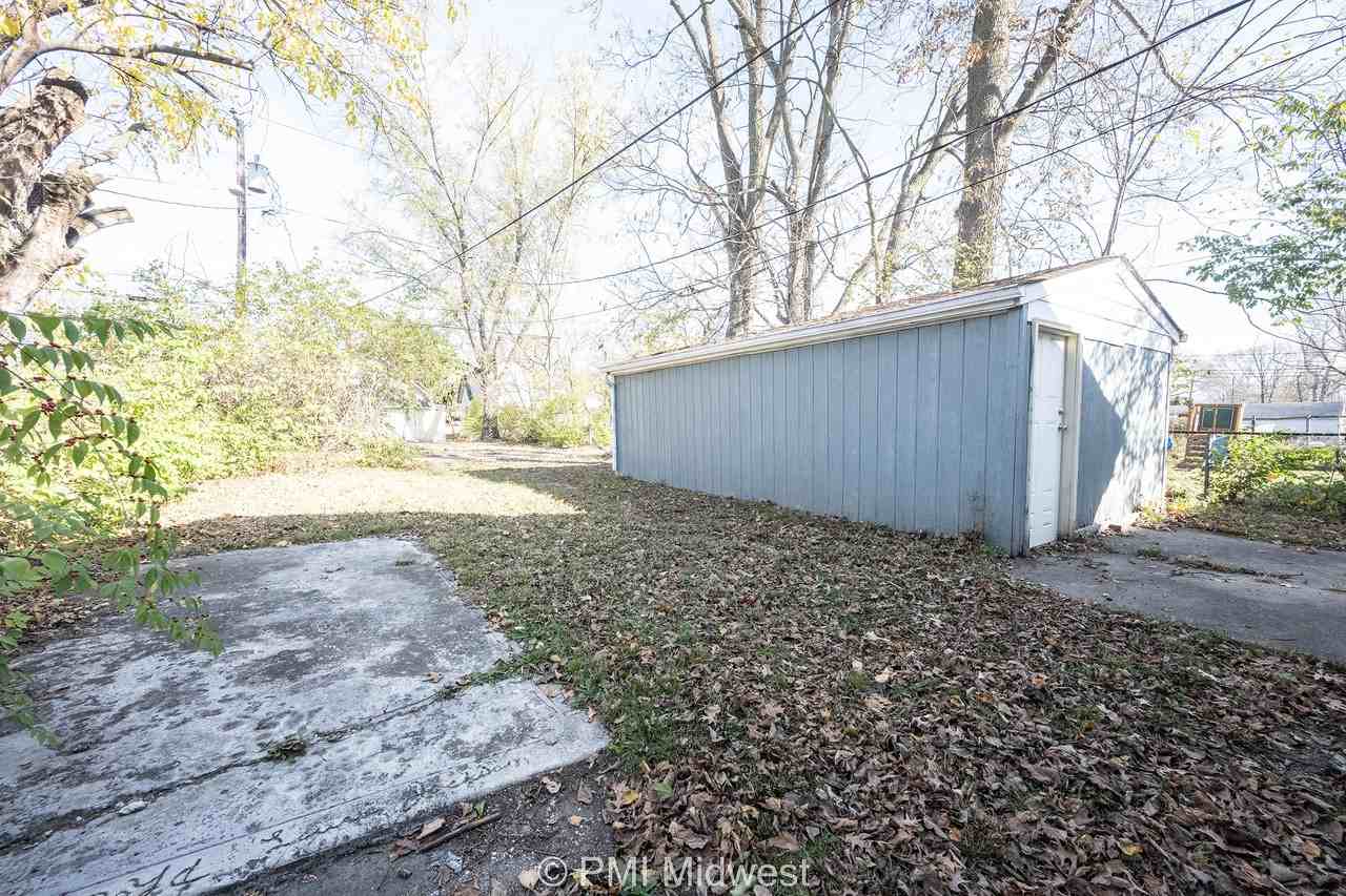 1344 Burdsal Pkwy - Photo 3 of 26