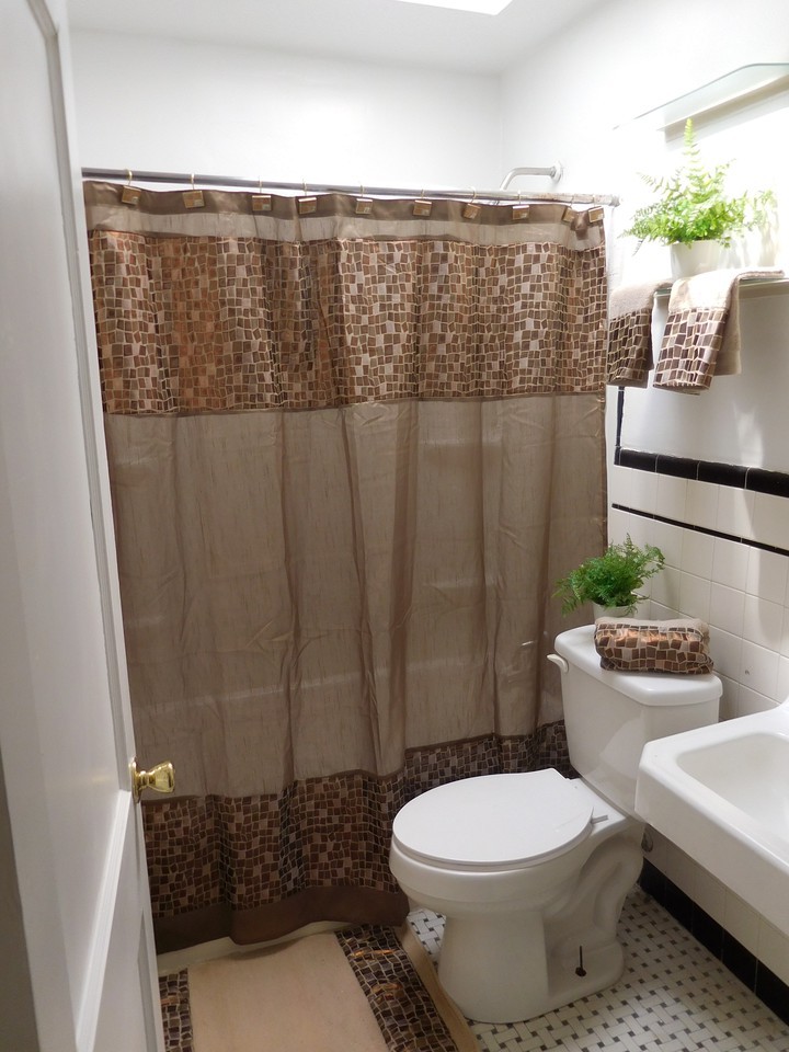 712 Pontiac Ave - Photo 4 of 8
