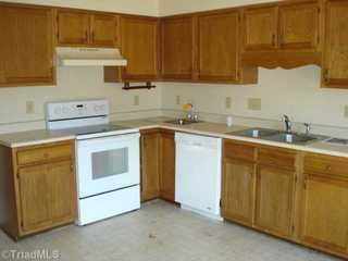 1522 Rankin Rd - Photo 3 of 5