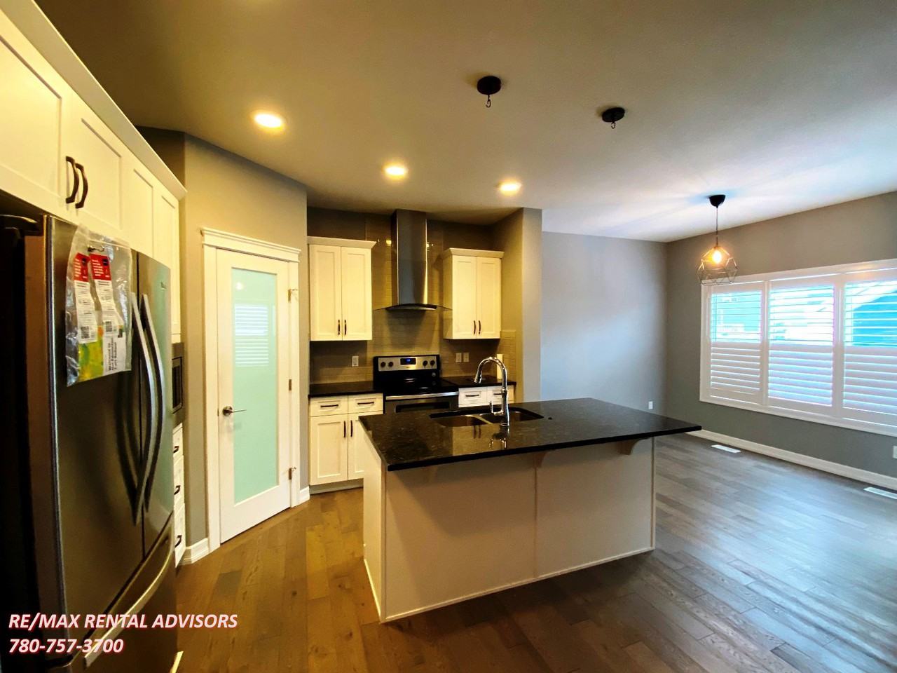 8124 225 St Nw - Photo 3 of 17