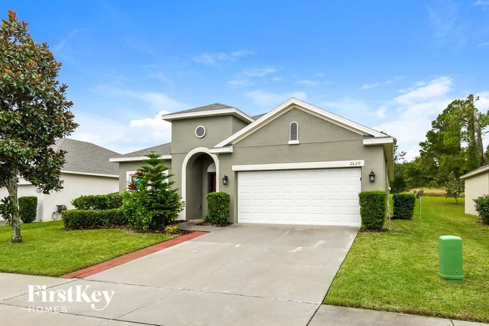 2620 Limerick Cir - Photo 2 of 15