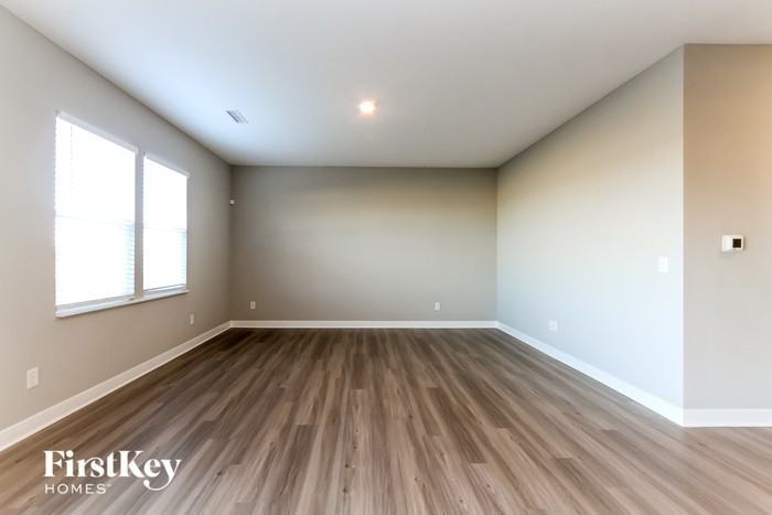 2320 S Carlota Dr - Photo 2 of 15