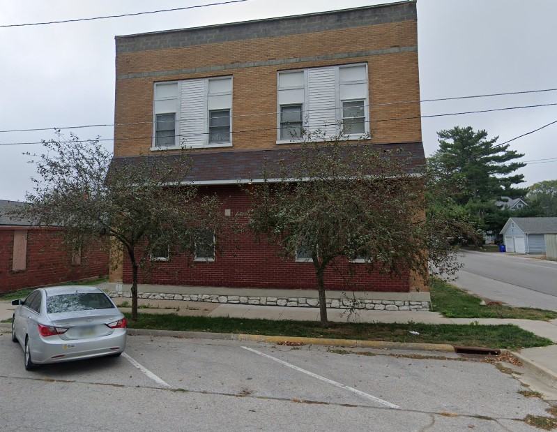 230 S Dubuque St - Photo 2 of 10