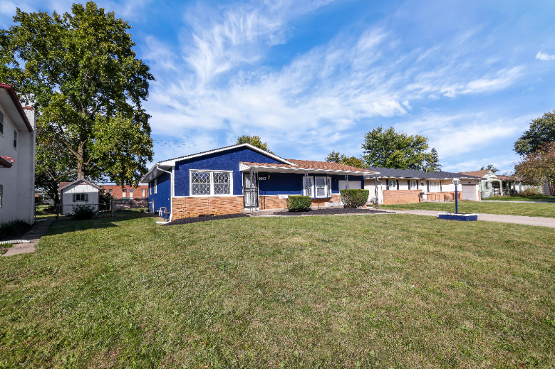 5817 Satinwood Dr - Photo 2 of 50