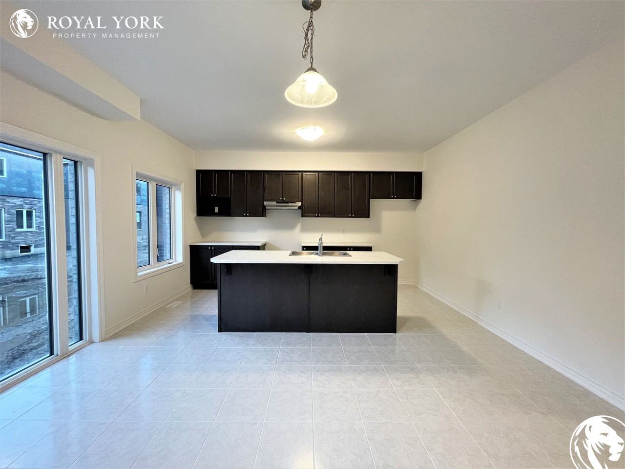 16 16 Jenner Dive - Photo 2 of 41