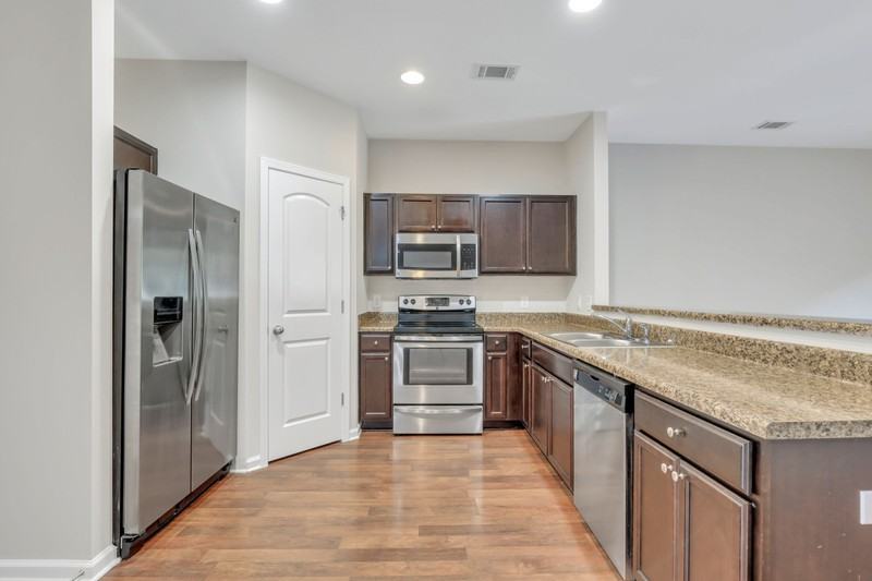 100 Cantle Dr #1 - Photo 5 of 17