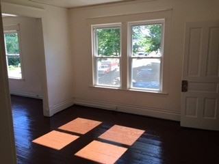 748 Ritzema Ct SW - Photo 2 of 5