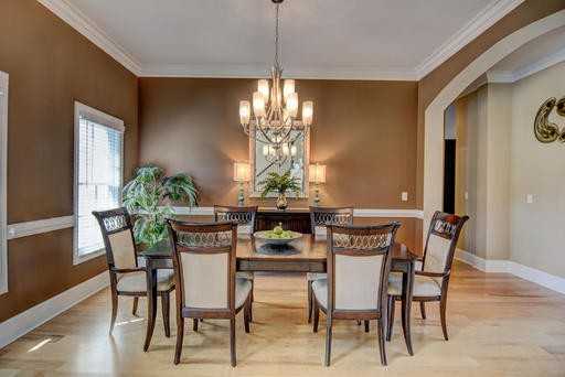 1141 Vanderhorst Way - Photo 3 of 33