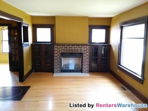 440 W Broadway - Photo 2 of 14