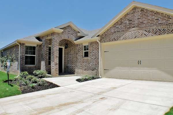 5100 Oxen Ct - Photo 2 of 33