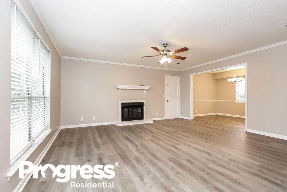 105 Bordeaux Ct - Photo 3 of 16