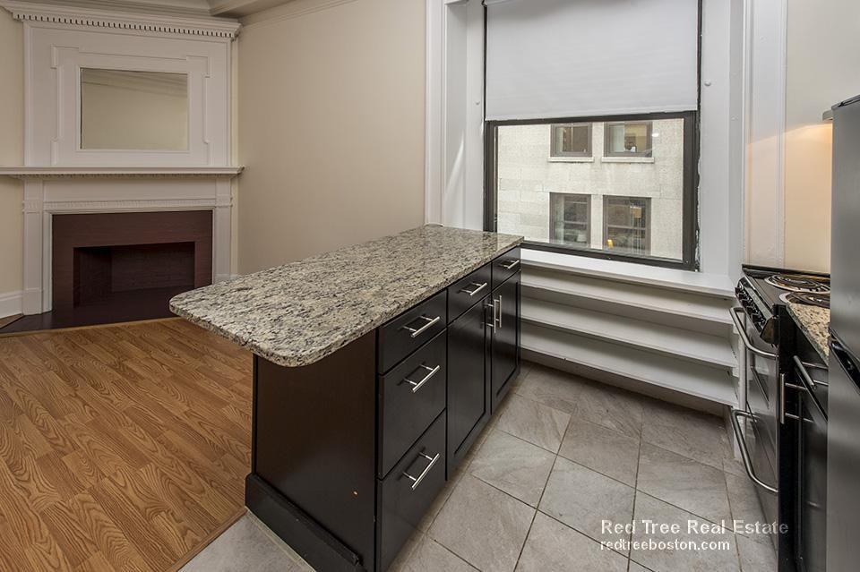 62 Boylston St #304 - Photo 2 of 7