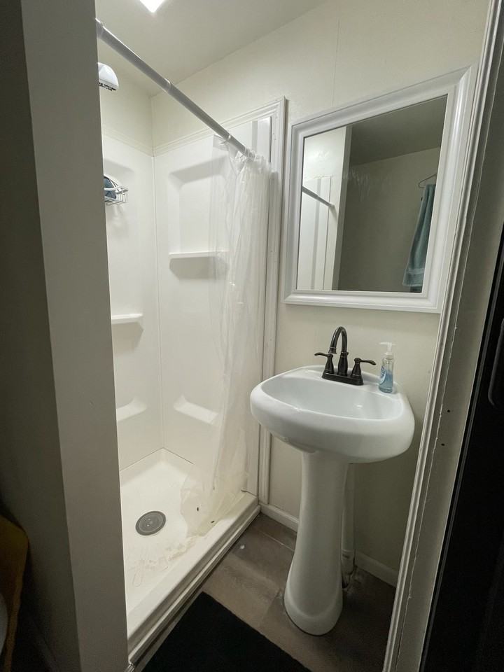 807 Wood St #2 - Photo 4 of 11