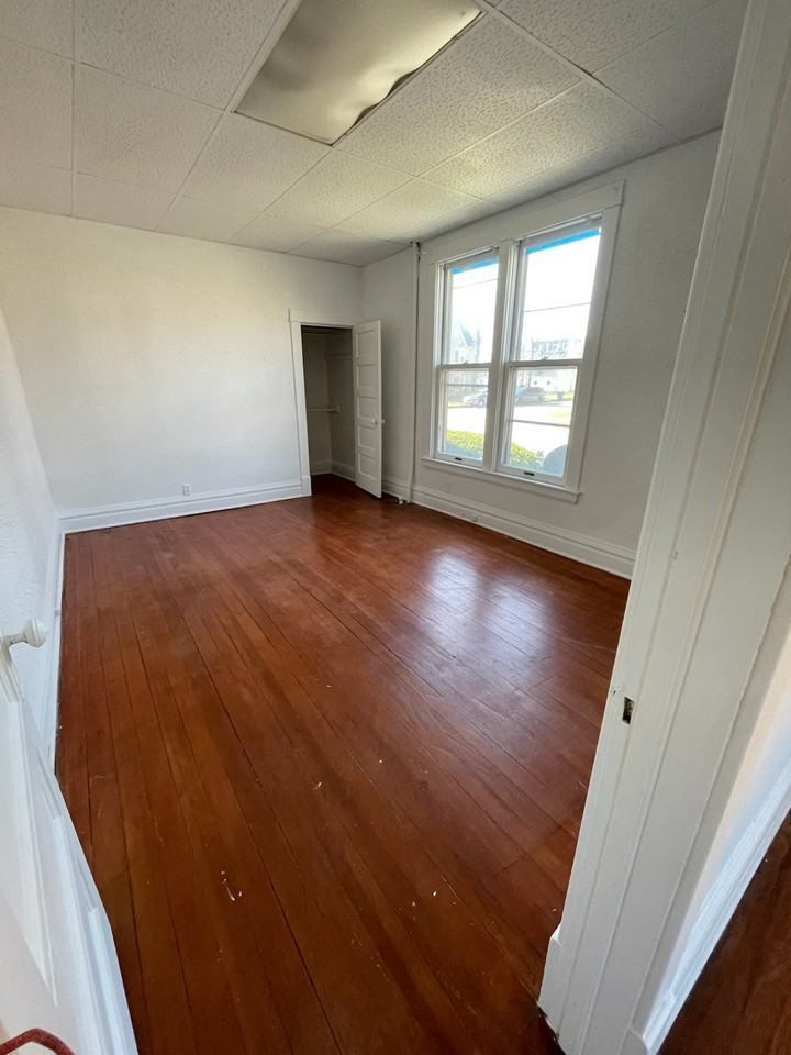 157 Michigan Ave #2 - Photo 2 of 16