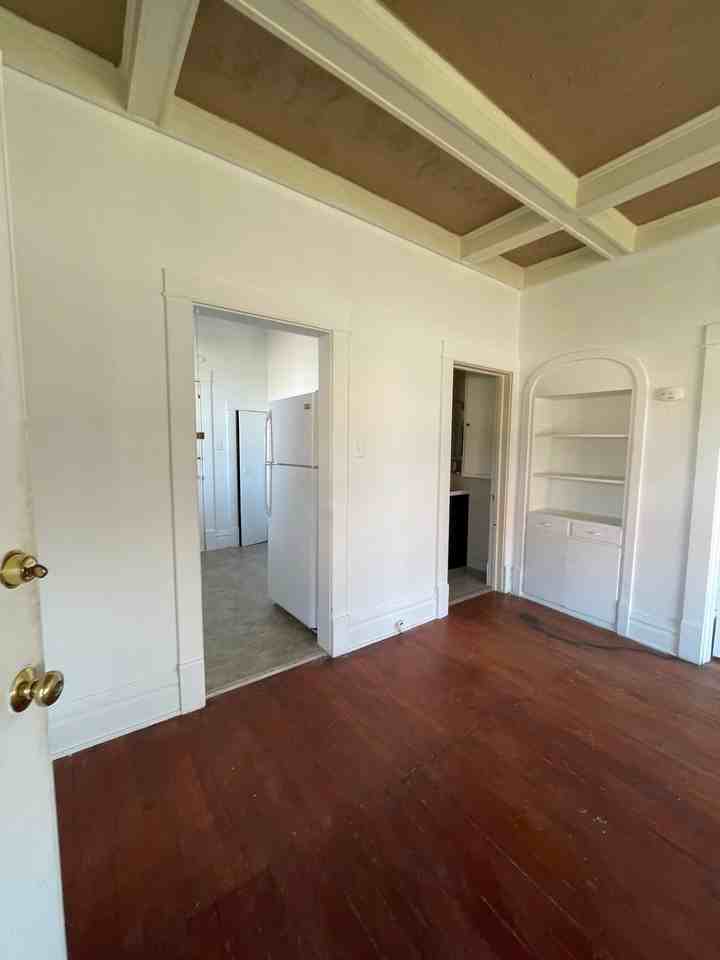 157 Michigan Ave #2 - Photo 7 of 16