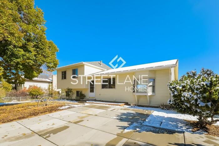 1436 S Idalia St - Photo 2 of 15