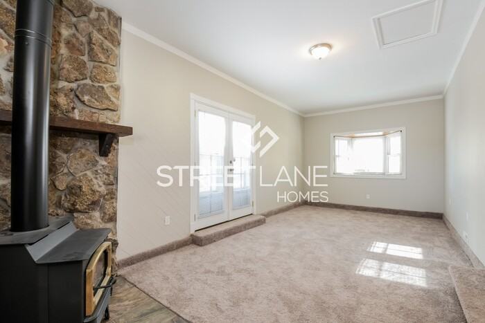 1436 S Idalia St - Photo 3 of 15