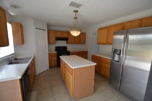 1156 Buford St NW - Photo 2 of 12